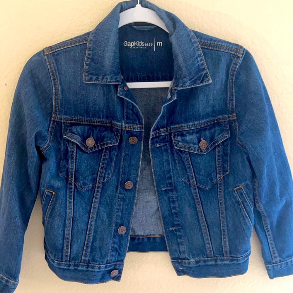 Gap denim jacket for boys.